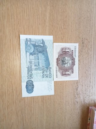 Billetes antiguos: 1 peseta y 500 pesetas