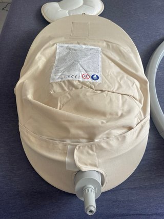 Mecedora bebé Momi beige