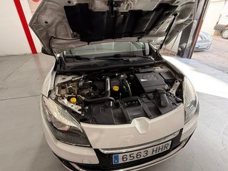 Renault Megane Mégane III Hatchback Van 1.5 dCi 110 CV FAP RENAULT MÉGANE III HATCHBACK VAN 1.5 DCI 110 CV FAP