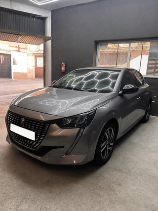 Peugeot 208 2022