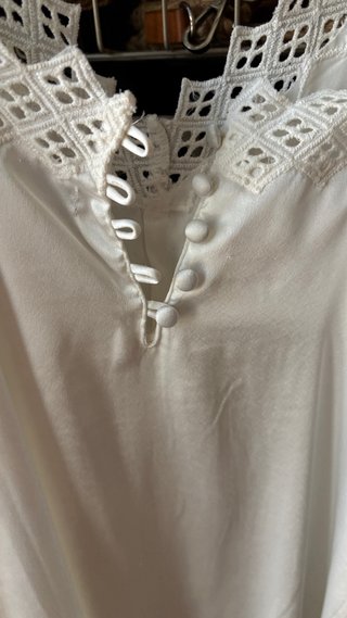 Vestido lencero blanco con encaje
