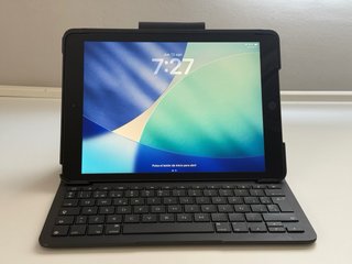 iPad 8ª Gen 32GB + Teclado Logitech