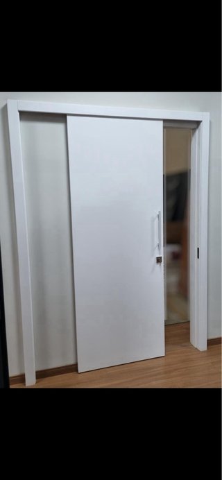 Puerta corredera nueva