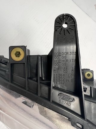 Faro Derecho Ford Mondeo MKIV Hella