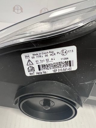 Faro Derecho Ford Mondeo MKIV Hella