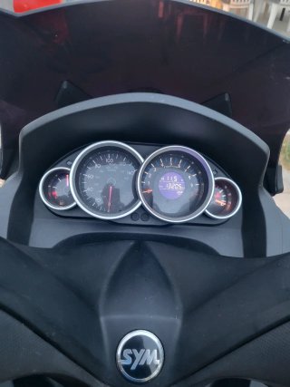 SYM Joymax 125i Negra