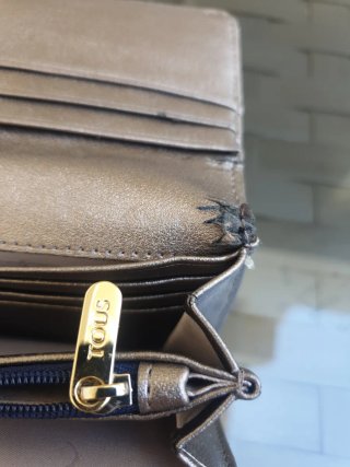 Cartera Tous icónica azul y rosa
