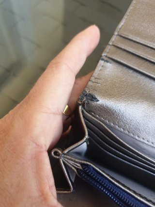 Cartera Tous icónica azul y rosa
