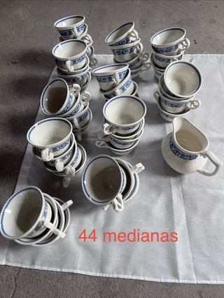Tazas y platos San Claudio.