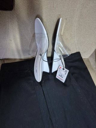 Sandalias cuña transparentes Zara Talla 39