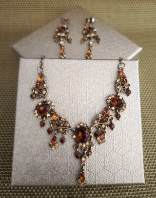 Conjunto Vintage Collar y Pendientes pedrería