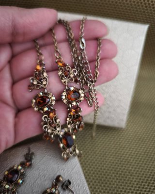 Conjunto Vintage Collar y Pendientes pedrería