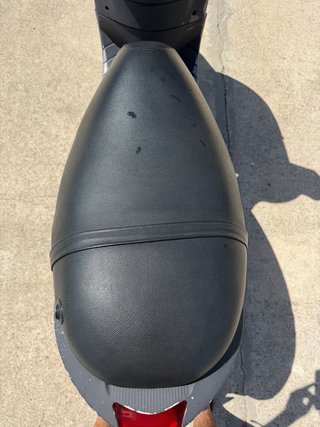 Ciclomotor Piaggio 49cc 4T Scooter Negro