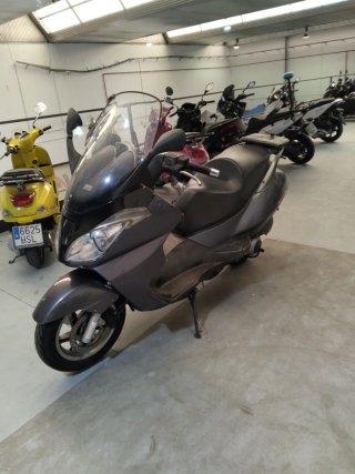 Piaggio Atlantic 125 Maxi Scooter