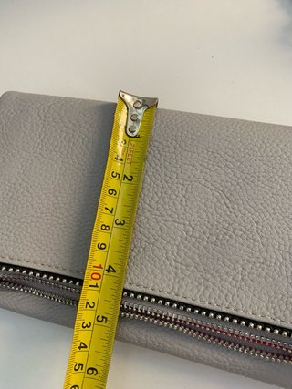 Bolso de mano gris claro