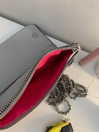 Bolso de mano gris claro