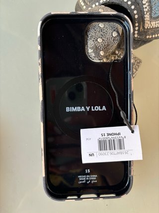 Funda iPhone 15 Bimba y Lola Animal Print