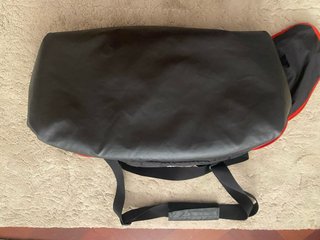 Mochila grande Salomon negra y roja