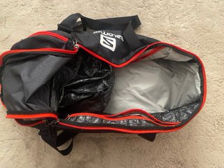 Mochila grande Salomon negra y roja