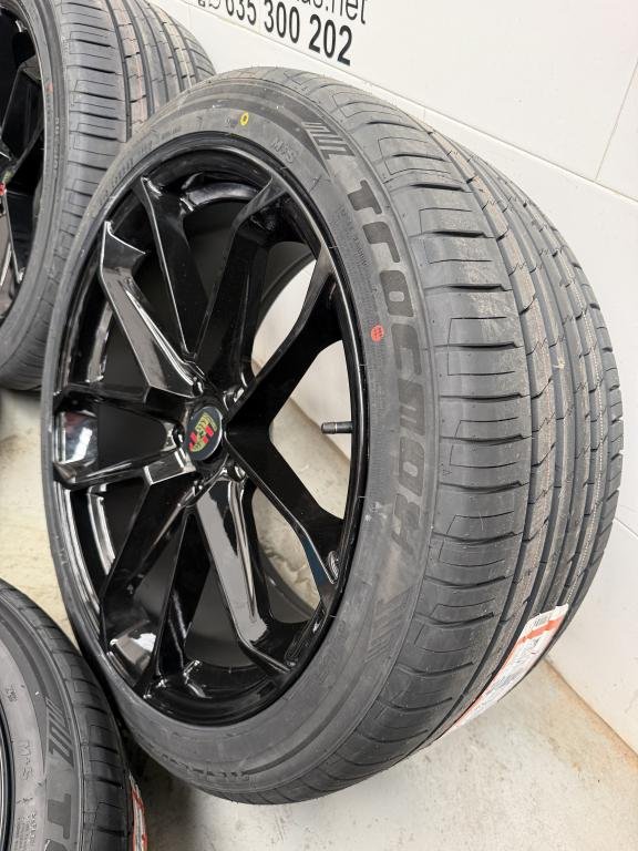 Juego llantas 22 pulgadas Porsche Cayenne 5x130
