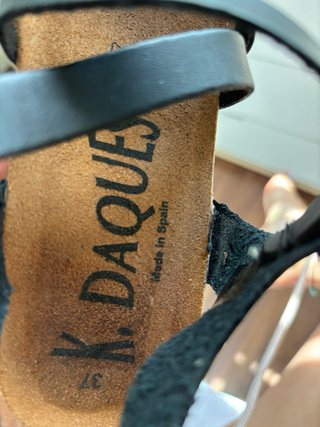 Sandalias cuña negras y plateadas