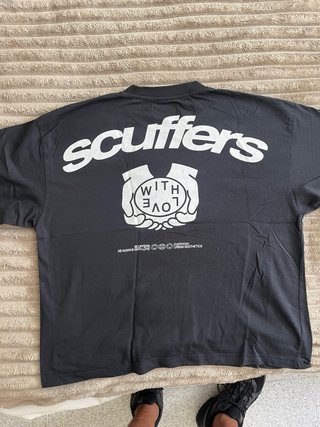 - Polera Scuffers Boxy Fit Talla XL