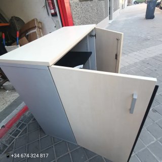 Armario con llave metal y madera