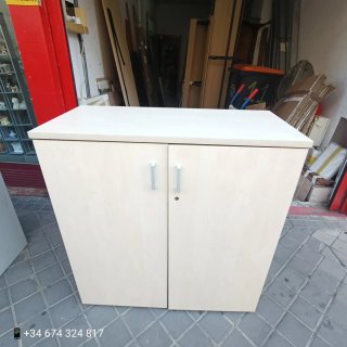 Armario con llave metal y madera