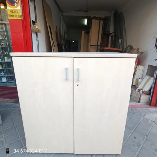 Armario con llave metal y madera