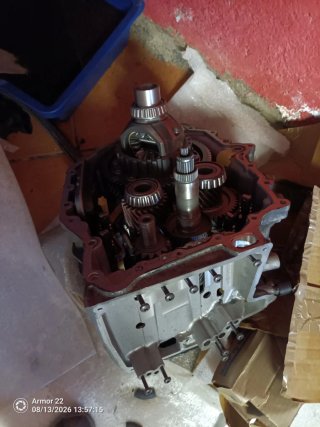 Caja de cambios para piezas o reparar