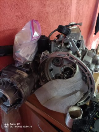 Caja de cambios para piezas o reparar