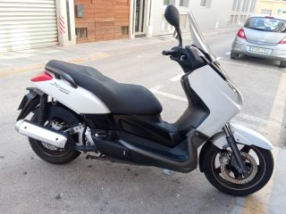 Yamaha Xmax 250cc Maxi Scooter