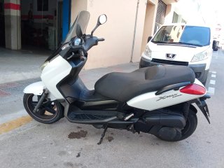 Yamaha Xmax 250cc Maxi Scooter
