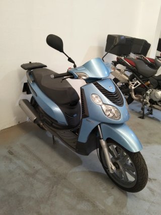 Piaggio 125 GS Scooter Azul