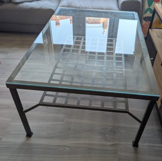 Mesa centro cristal y metal