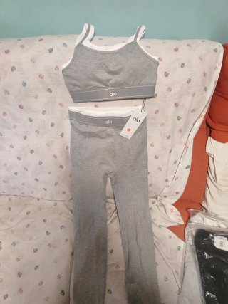 Conjunto deportivo Alo