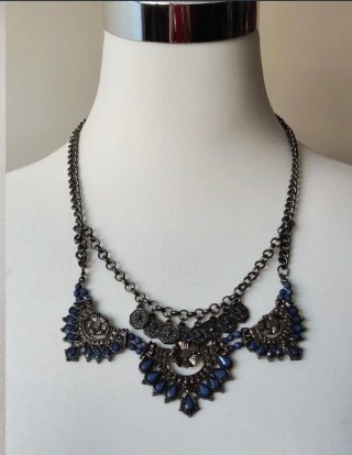 Collana girocollo blu e argento
