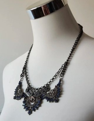 Collana girocollo blu e argento