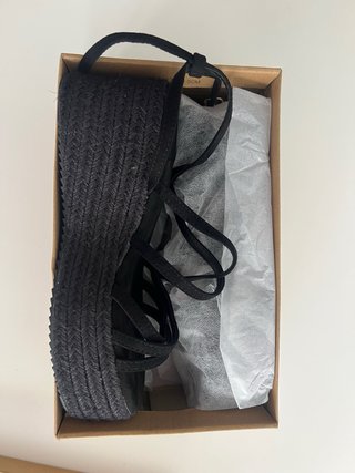 Sandalias cuña negras esparto