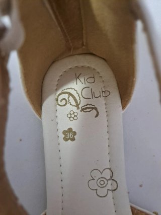 Sandalias Verano T 36 Blancas y Doradas. NUEVAS!!!