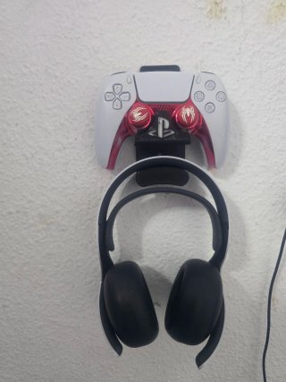 Soporte pared mando PS5 y cascos muchos modelos