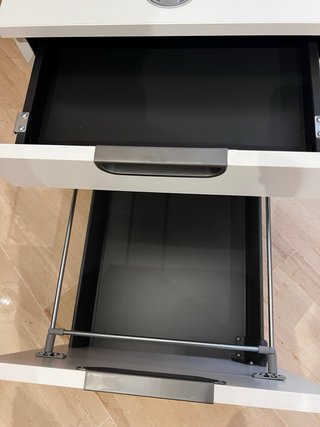 Cajonera IKEA GALANT con ruedas y cerradura