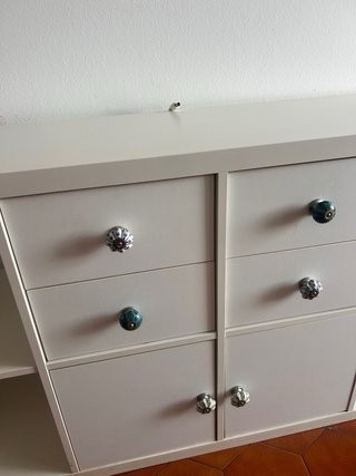 Estantería Kallax Ikea Blanca con cajones y puerta