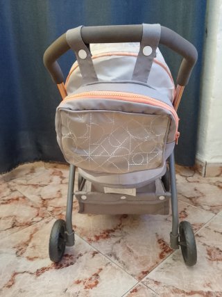 Cochecito de muñecas