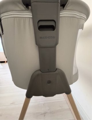 Cuna Maxicosi de bebé gris