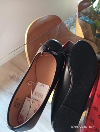 Zapatos planos 2 pares CLAUDIA GHIzzANI talla 38