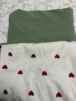 2 Monos Premamá Verde y blanco roto con corazones