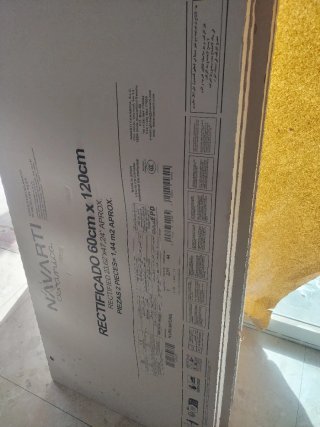 Suelo cerámico de gran tamaño
