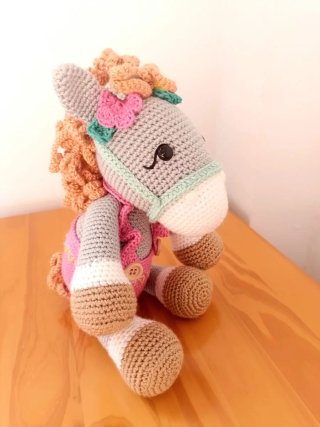 Amigurumi burrito hecho a mano