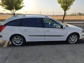 Renault Laguna Grand Tour 1.9 dCi 120cv Dinamique
